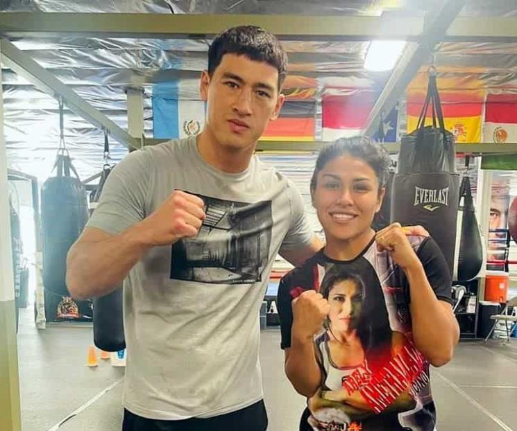 Entrena boxeadora regia con rival del Canelo