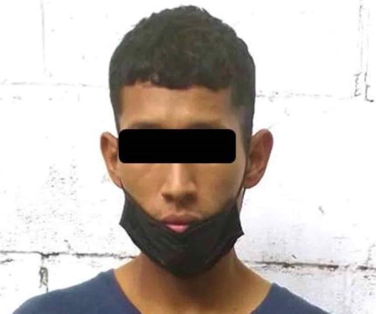 Cae por asaltar a persona en Apodaca