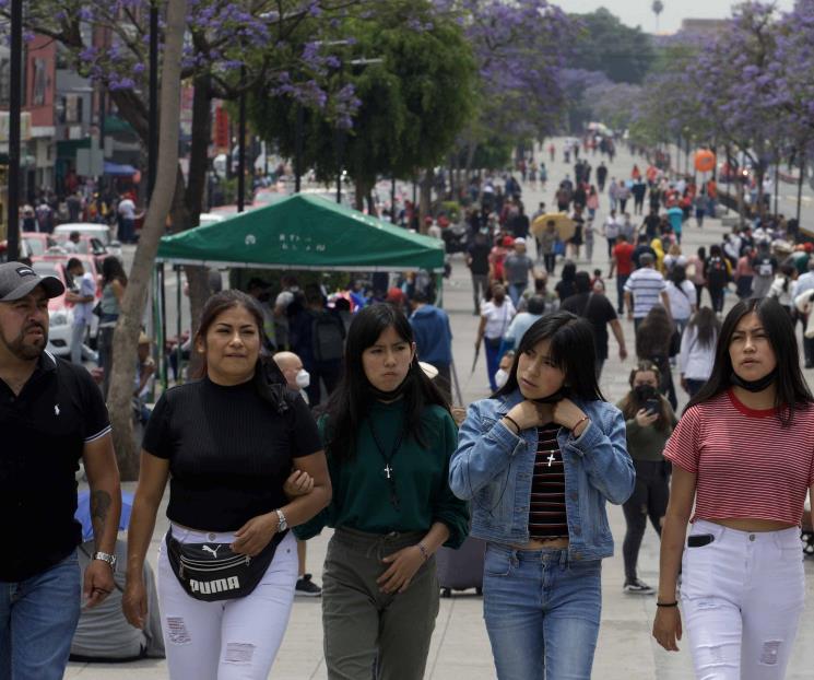 México se encamina a vivir siempre con el Covid: López
