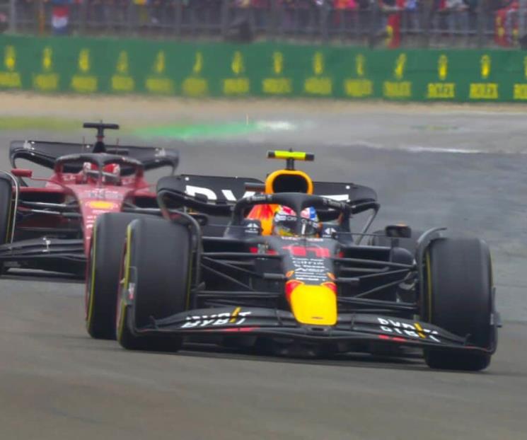 Será en verano cuando decidan si Checo continúa en Red Bull