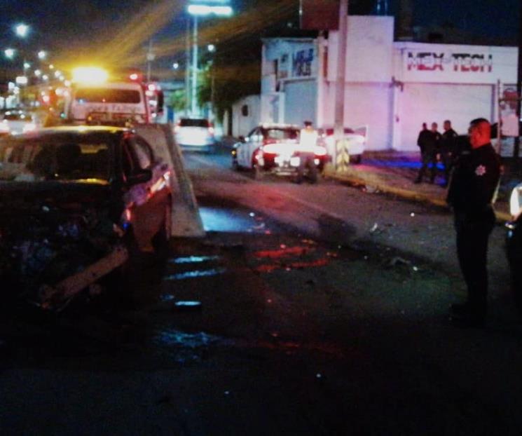 Deja choque tres personas lesionadas en Monterrey