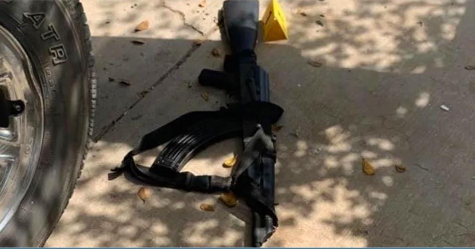 Con armas largas, irrumpen en bar y matan a parrillero