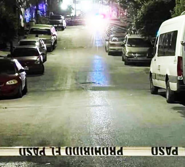 Asesinan a hombre a cuchilladas en su casa