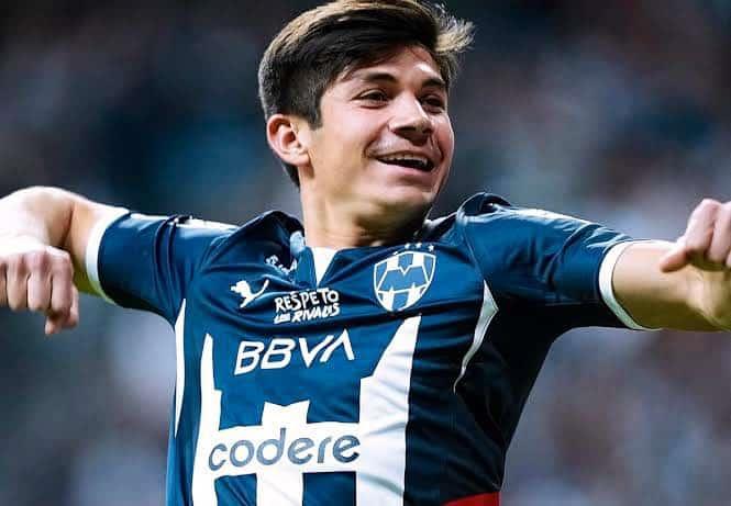 Se descarta en Rayados la baja de Alfonso Alvarado