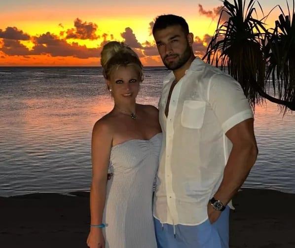 Novio de Britney no quiere conocer el sexo de su bebé