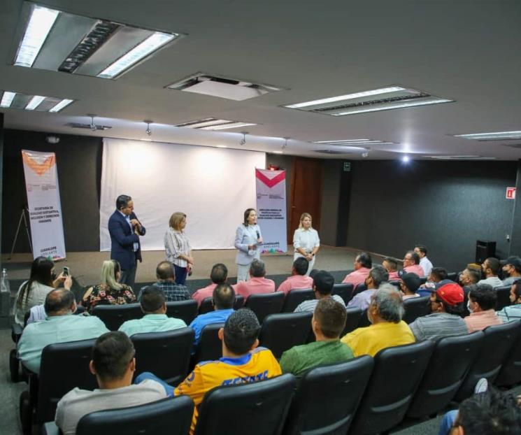 Capacitan a 55 operadores de rutas urbanas en Guadalupe