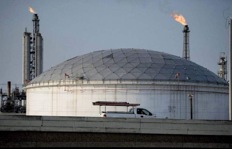 Pemex ve luz al final del túnel