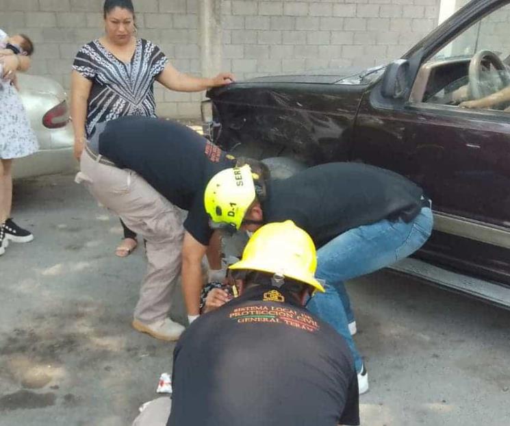 Resultan jovencitos lesionados en accidente vial Resultan jovencitos lesionados en accidente vial