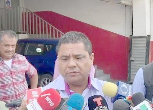 Presenta papá de Debanhi necropsia que arroja feminicidio