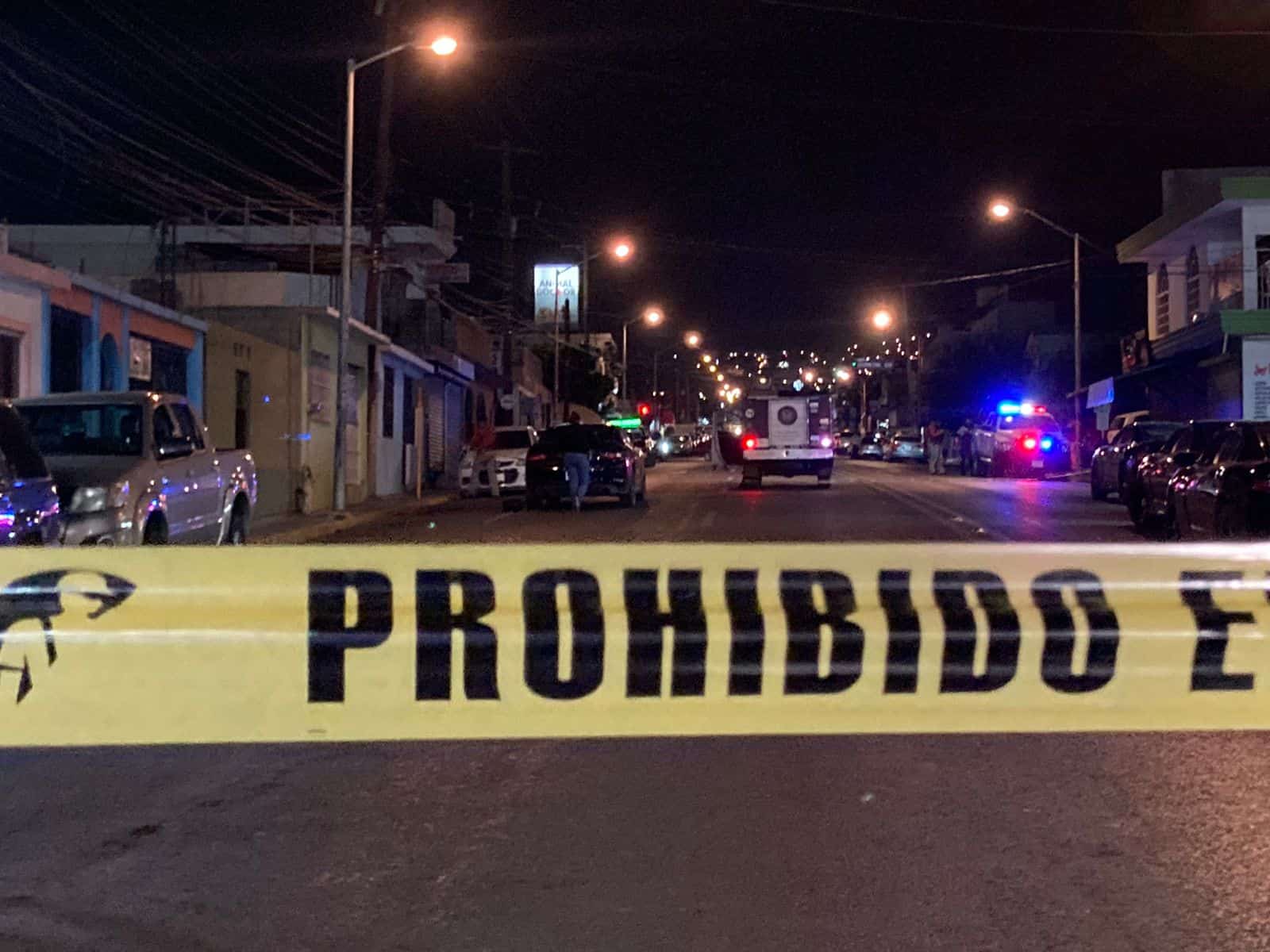 Un hombre fue ejecutado de al menos tres impactos de arma de fuego en el rostro y su cuerpo quedó al interior de una Beber Shop