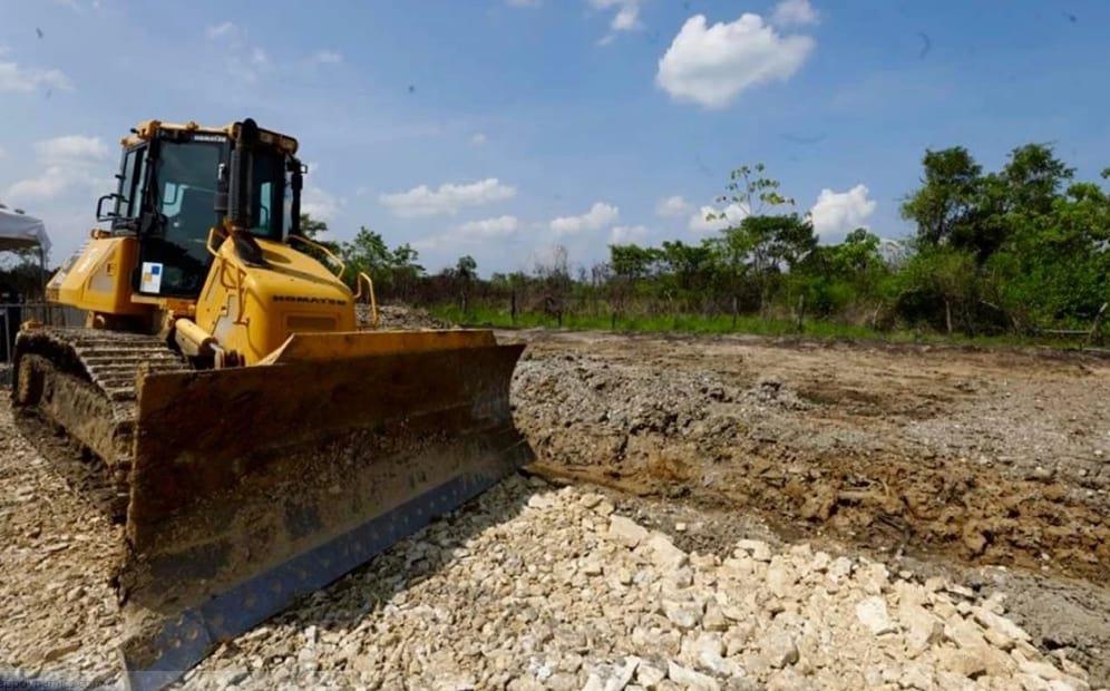 Lluvia de amparos contra Tren se resolverá: AMLO