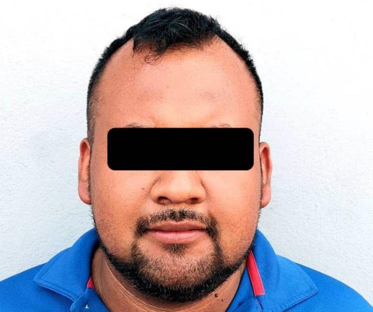 Detienen a hombre por amenazar con arma de fuego a hermano