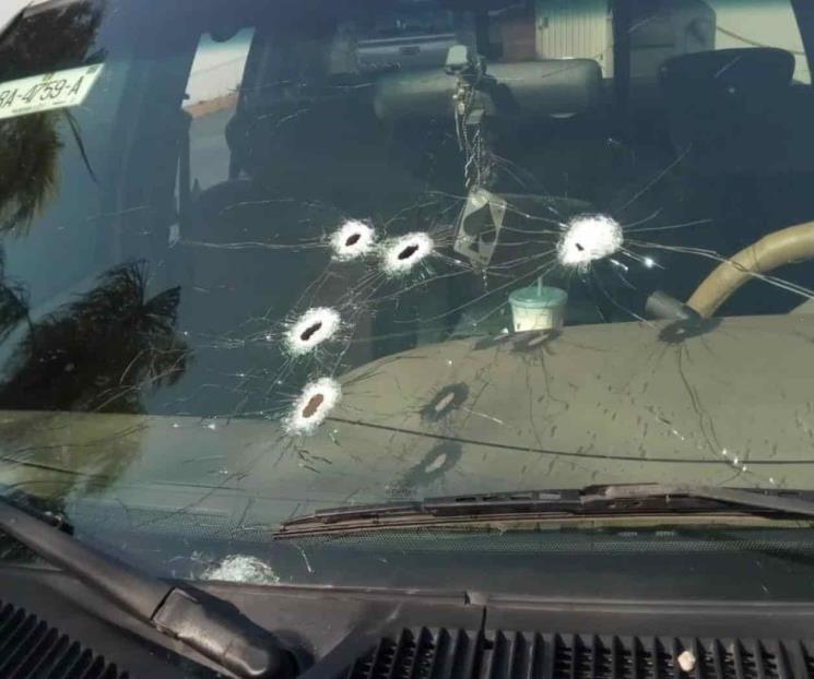 Abandonan en Cumbres camioneta baleada