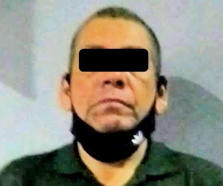Detienen a hombre por conducir tráiler robado