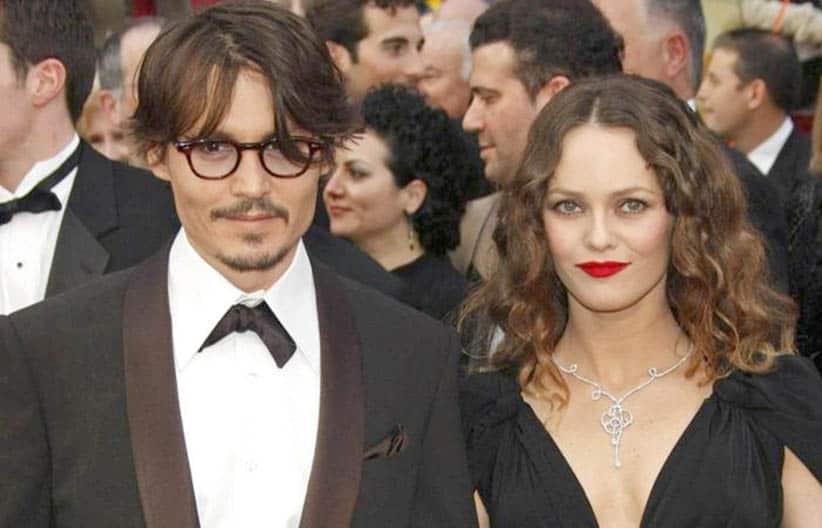 Sale a la luz carta de Vanessa Paradis