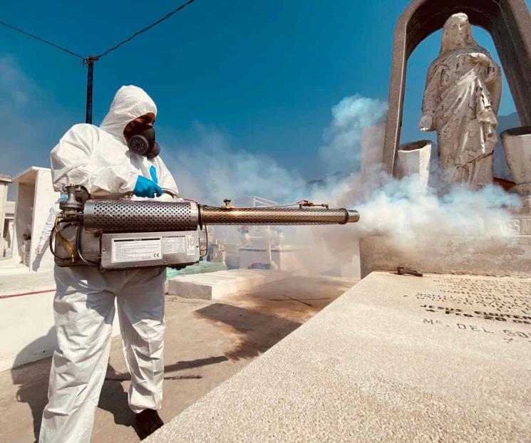 Empiezan a limpiar panteones en SC