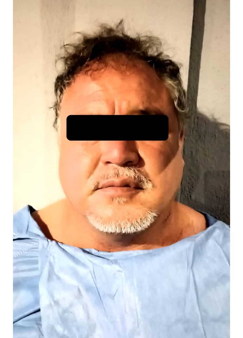 Detuvieron a un hombre que intentaba privarse de la vida en una plaza, usando una navaja