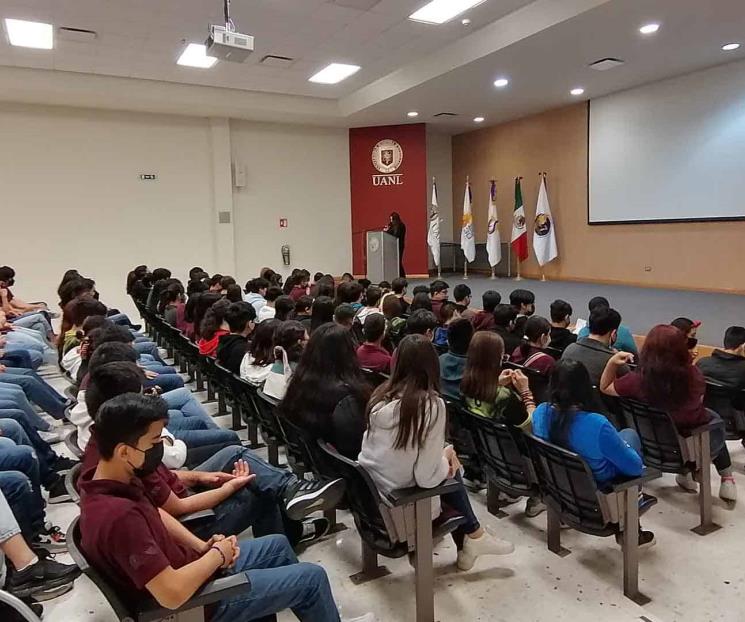 “Lecturas que salvan” en Prepa 7, un refugio en la lectura