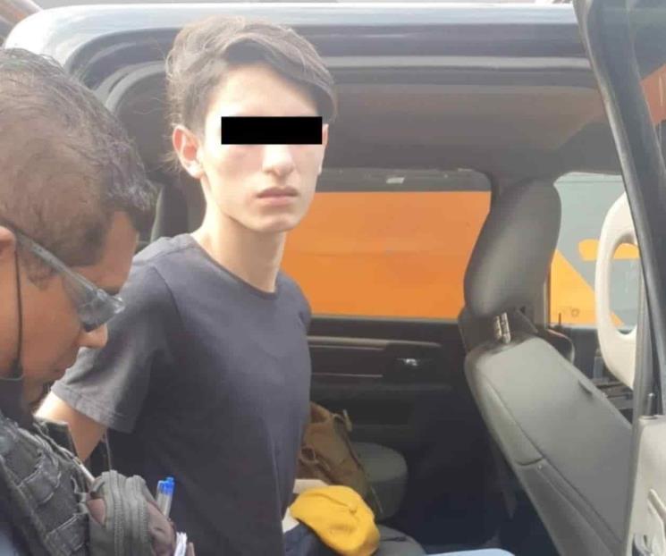 Lo detienen por robar celular a mujer en Monterrey 