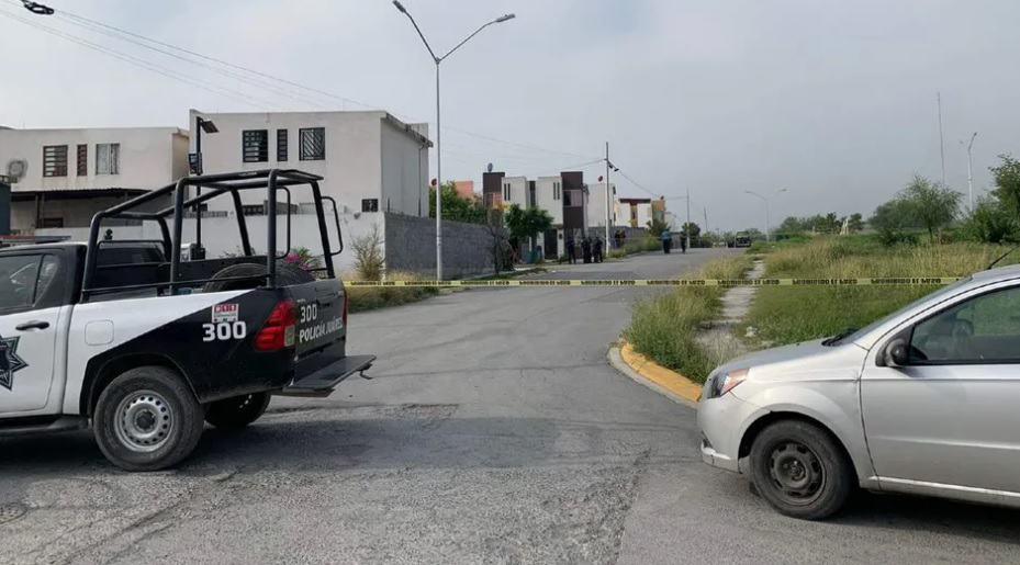 Asesina a mujer y policías lo matan