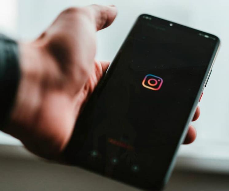 Instagram se sube al carro de los NFT