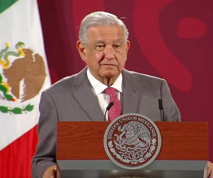 AMLO manda cariñosas felicitaciones a mamás