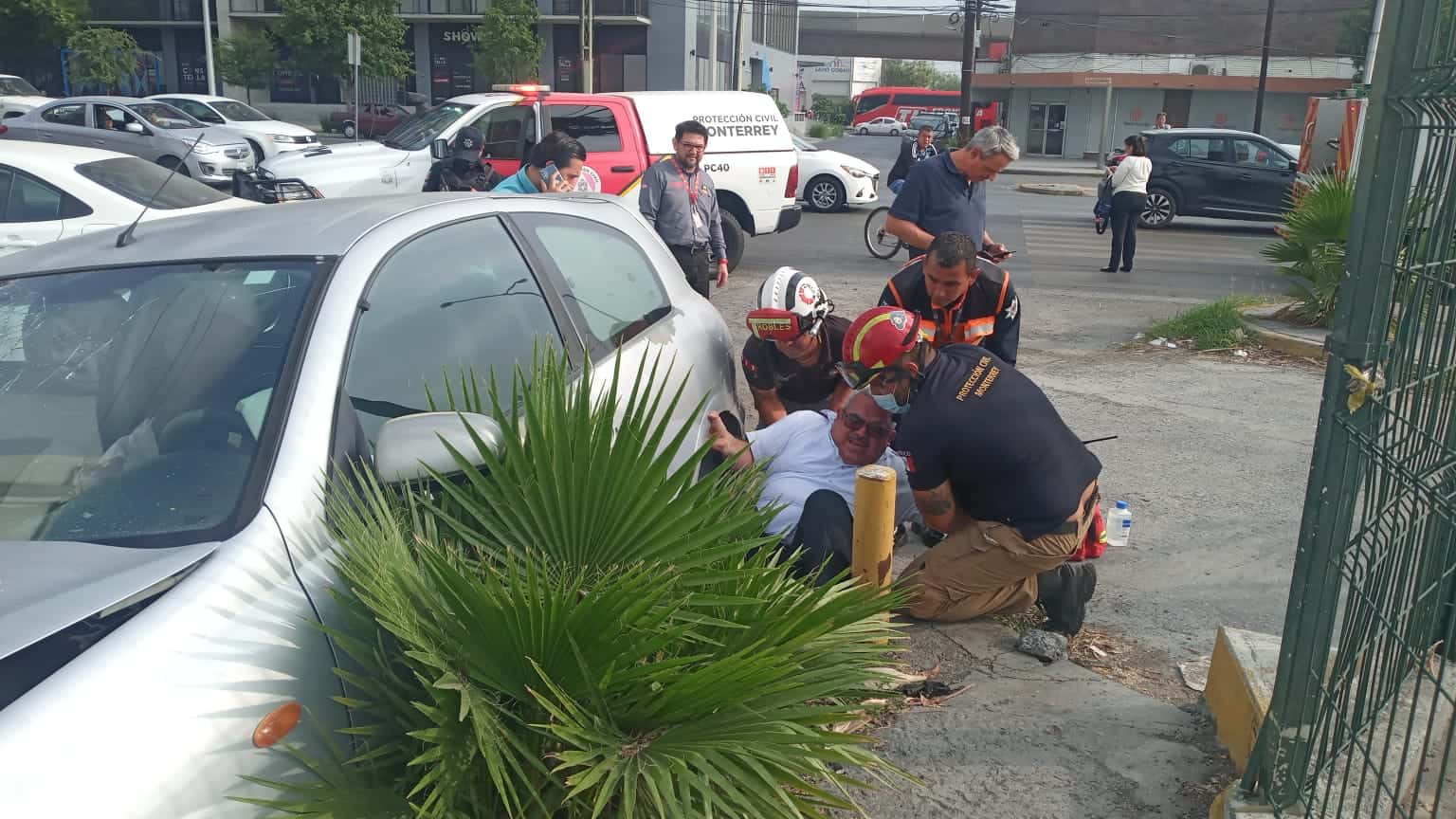 Un choque y proyección entre tres vehículos, resultó sin personas lesionadas