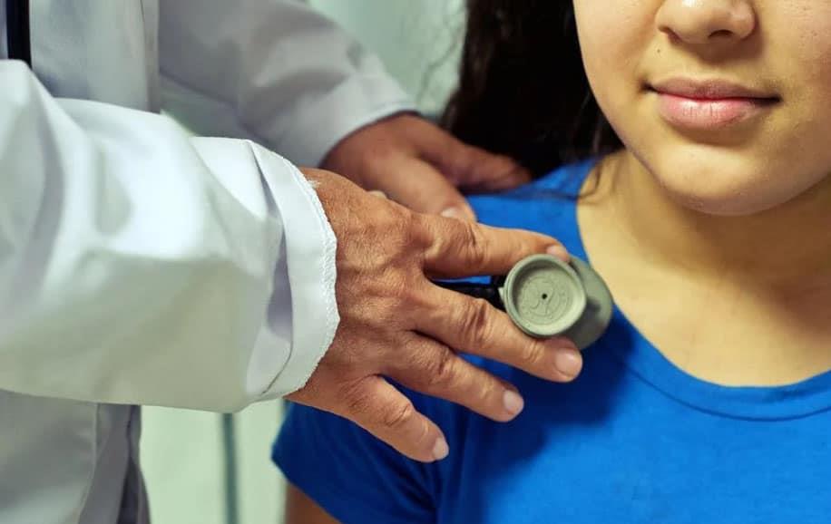 Alertan por hepatitis aguda que afecta a menores de edad