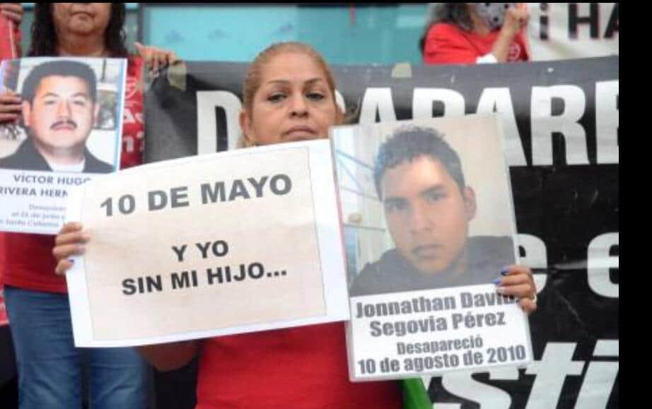Marchan madres de desaparecidos