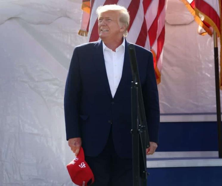 Trump debe pagar multa para poner fin a desacato