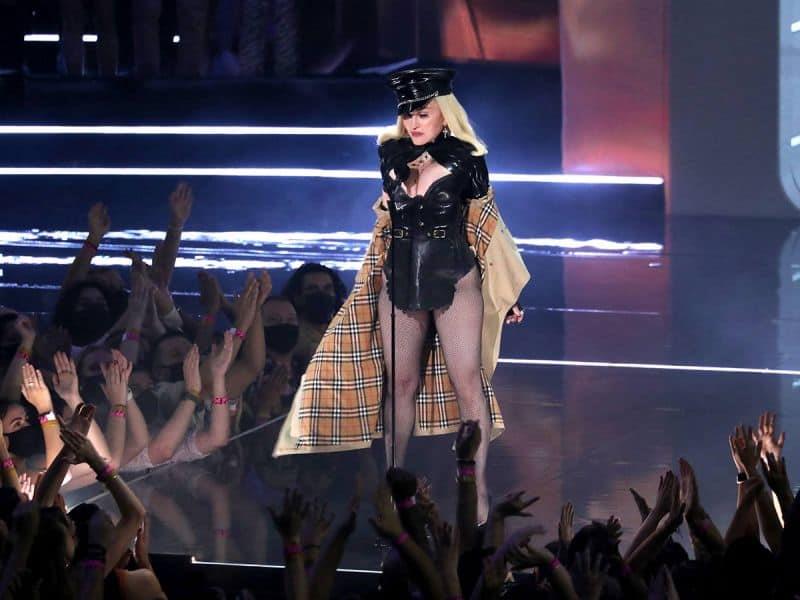Subastará  Madonna un NFT totalmente sin ropa