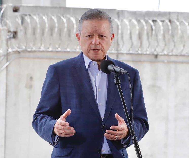 Asiste Rosario a reunión de Arturo Zaldívar con reclusas