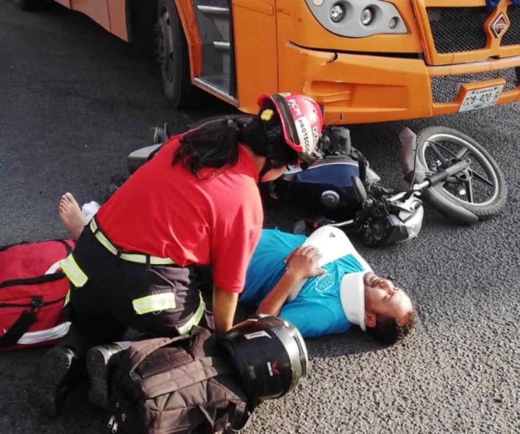 Choque deja un lesionado en el centro de Monterrey