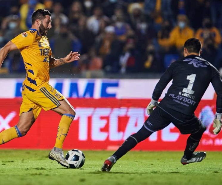 Acomodaría Rayados en Toluca a Hugo González