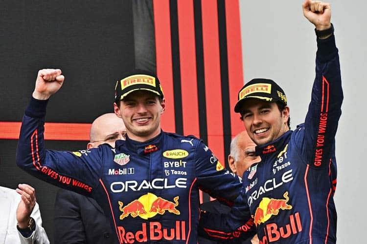 Acepta Verstappen estar cómodo y feliz con Checo Pérez