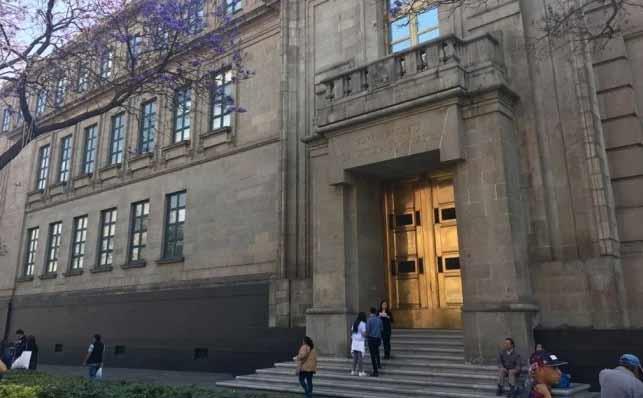Autores deben dar obras a bibliotecas públicas: Corte
