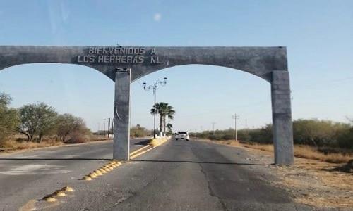 Atacan comandancia de Los Herreras