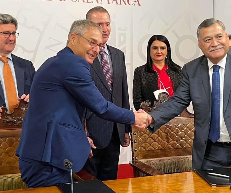 Rector Santos Guzmán firma convenio con universidad española