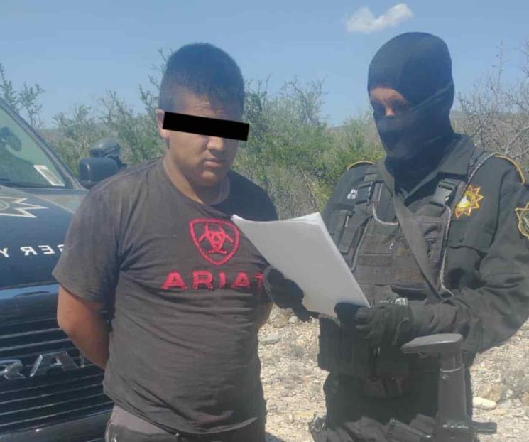 Detienen a tres con droga en Bustamante