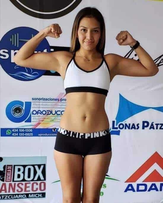 Boxeadora mexicana está en coma inducido tras ser noqueada