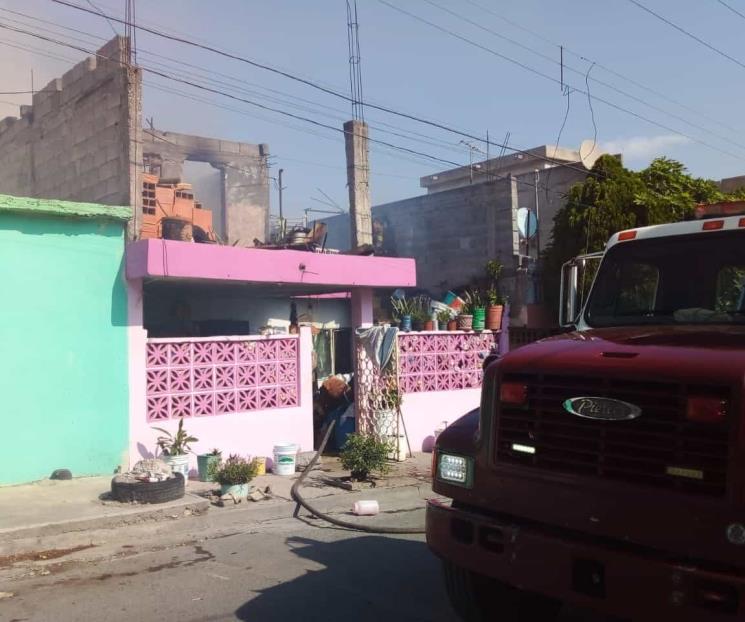 Arde casa en Escobedo
