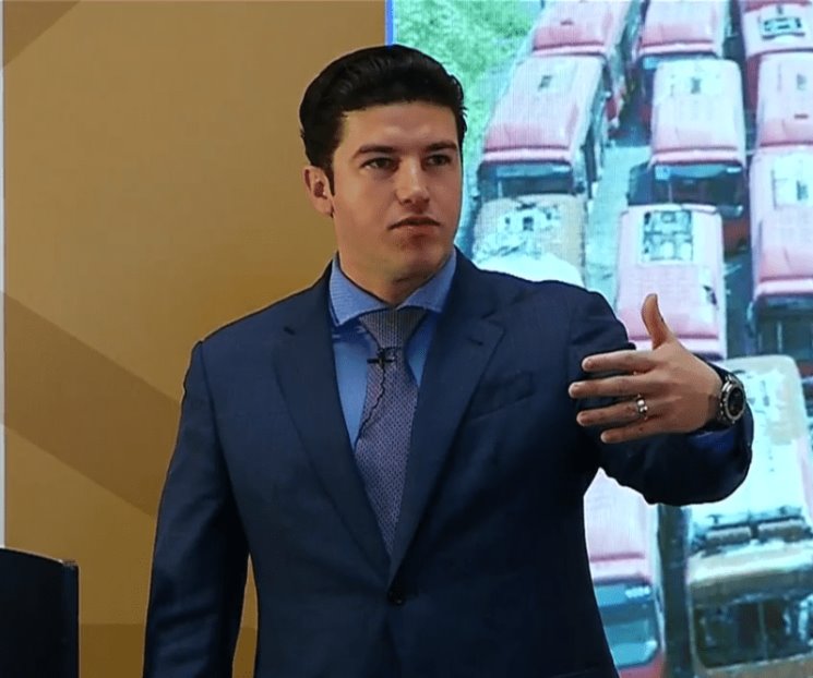 Dejaron hecho un desastre en el transporte: Samuel García