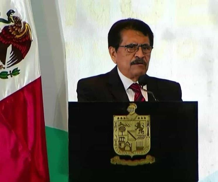 Reconoce Sección 50 a sus maestros