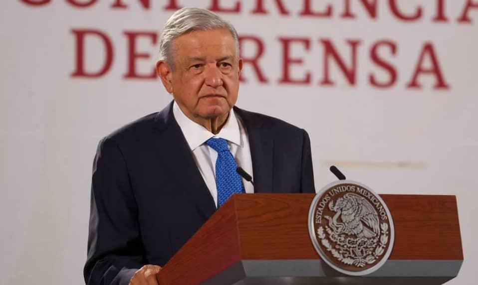 AMLO lamenta descalificación a médicos cubanos