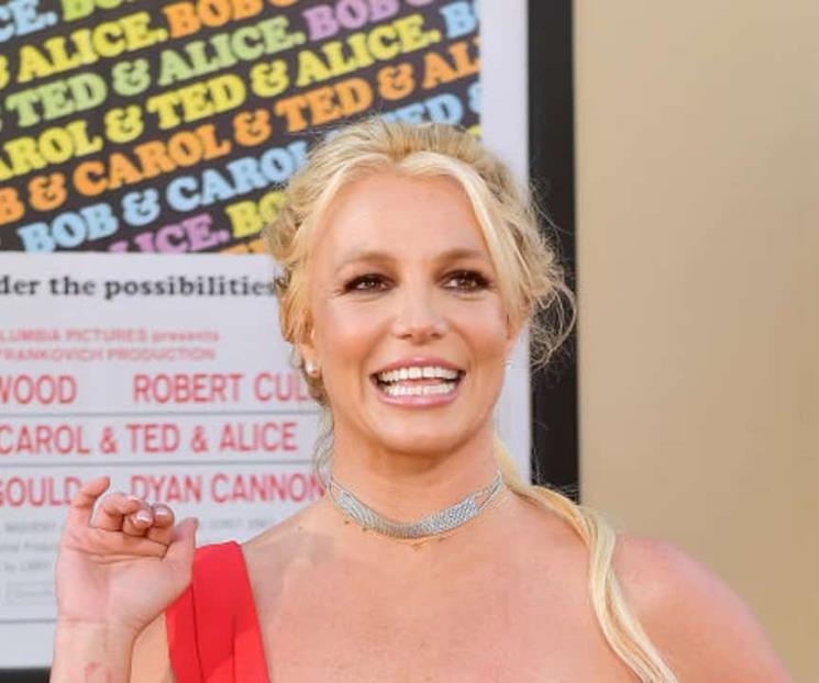 Britney arremete contra sus terapeutas