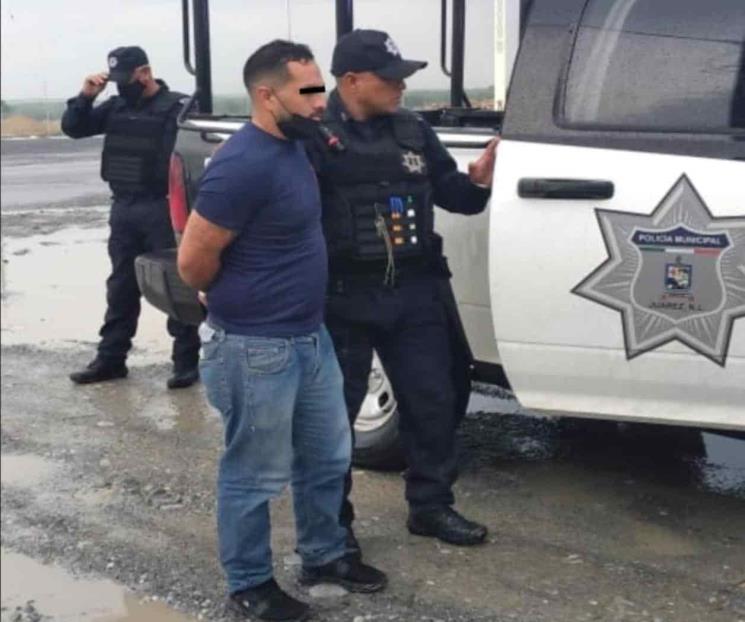 Detienen a pistolero en Juárez