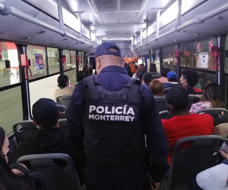 Previenen el acoso femenil con operativo en camiones Previenen el acoso femenil con operativo en camiones