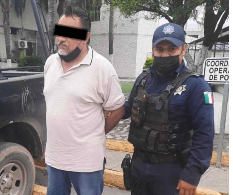 Detienen a hombre por acoso sexual en ruta 223
