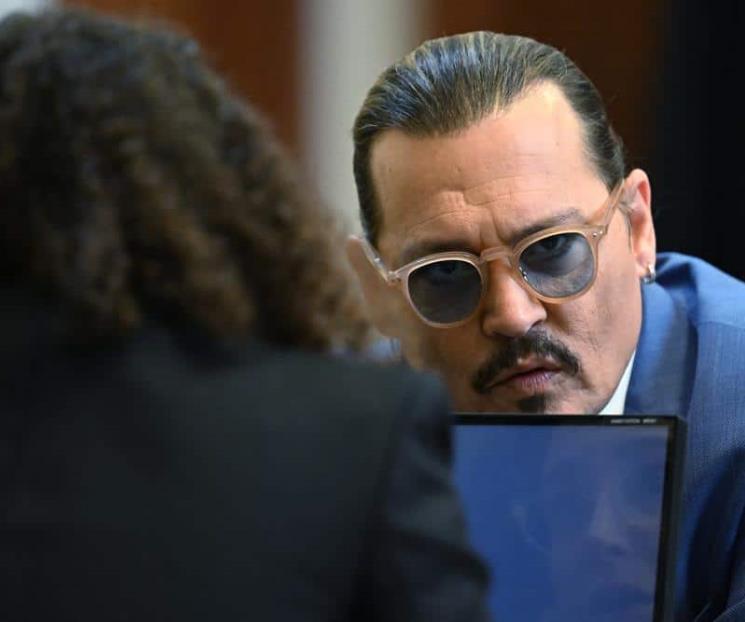 Finaliza Heard exposición sin llamar a Depp