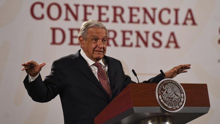 Rechaza AMLO ceder a presiones de petroleros